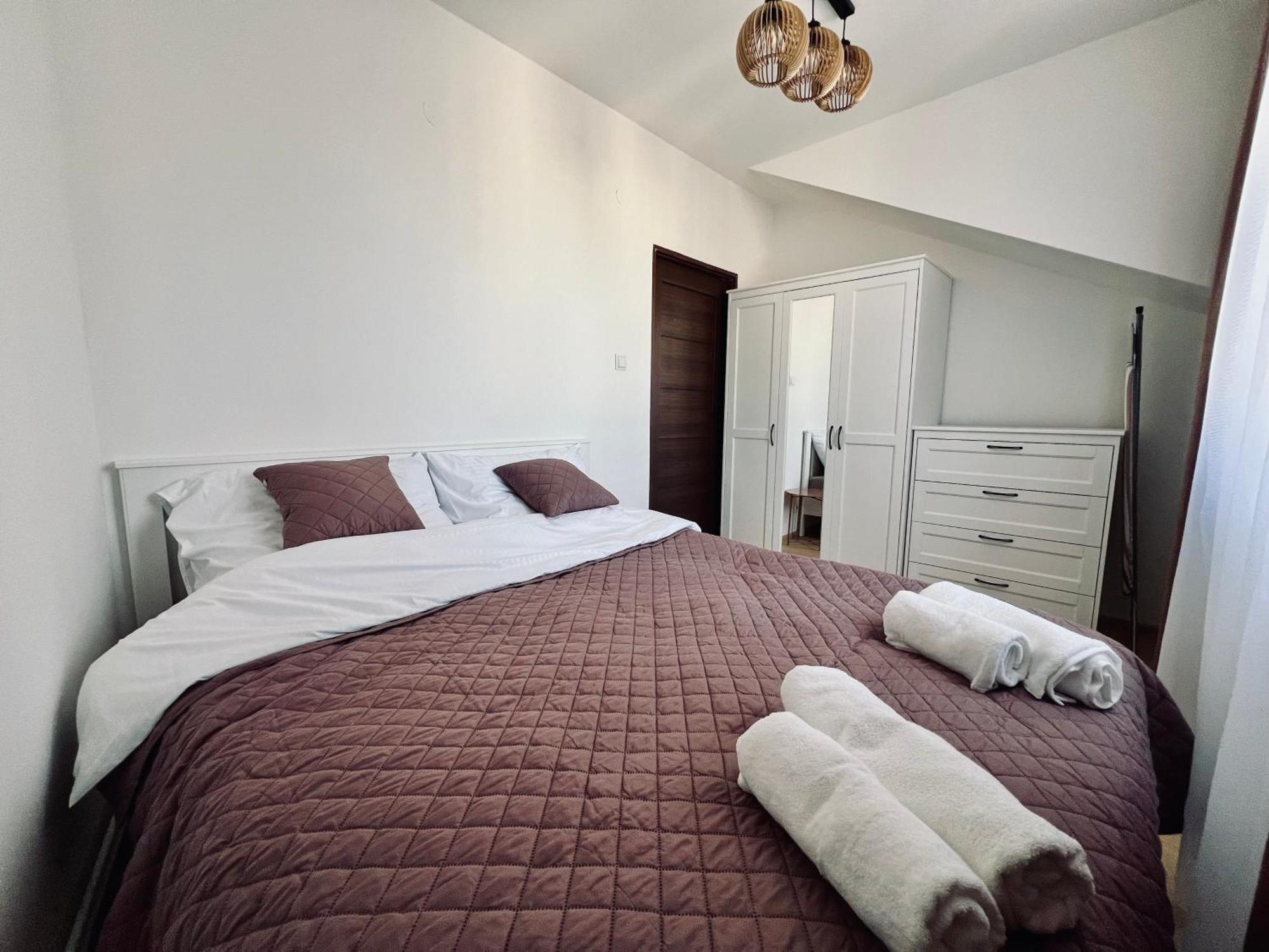 Apartament Wisteria プシェムィシル エクステリア 写真