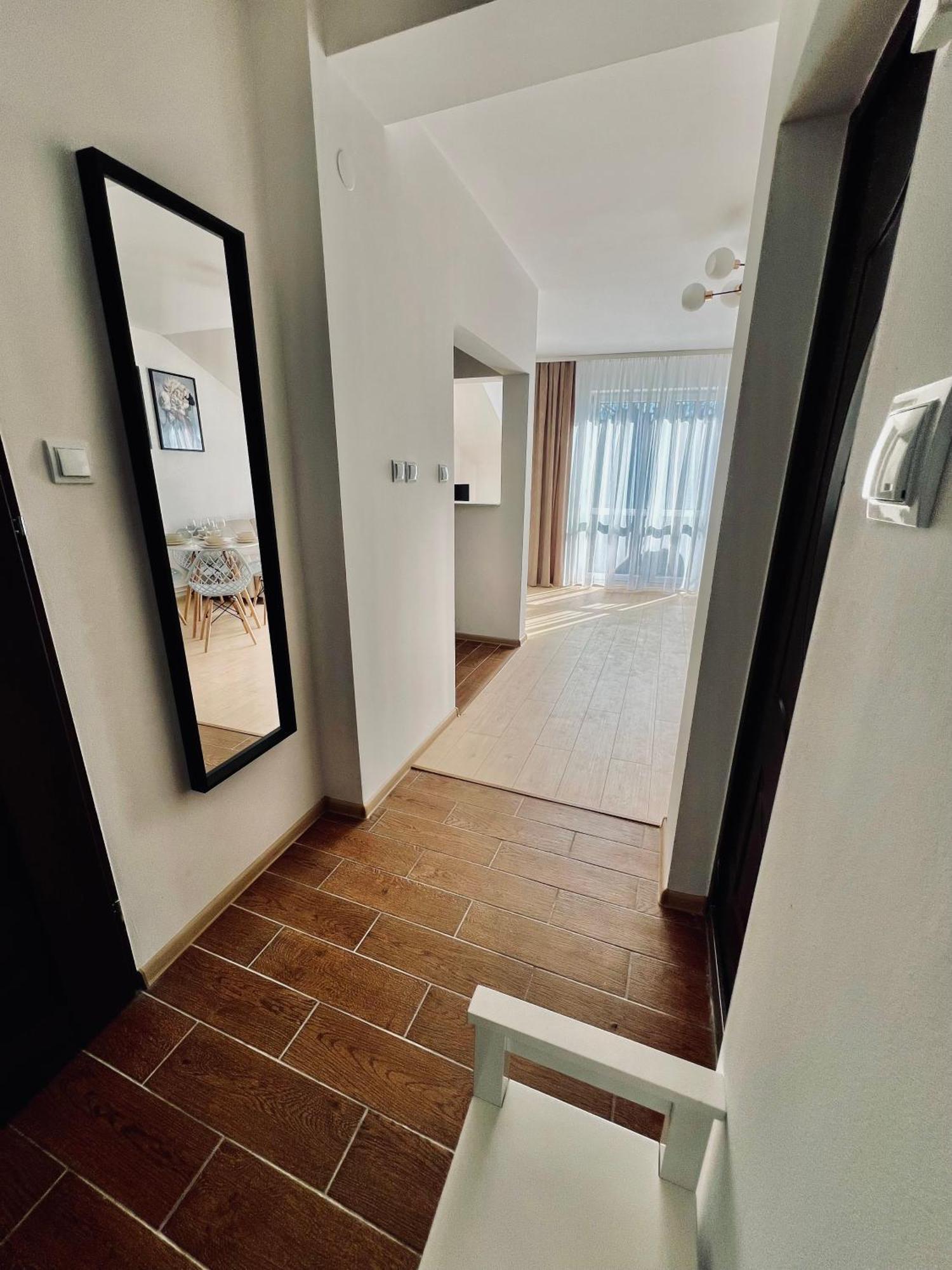 Apartament Wisteria プシェムィシル エクステリア 写真